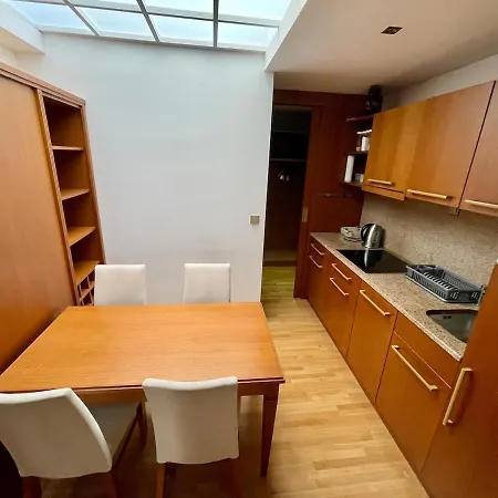 Apartmán Huge With Private Parking In Center
